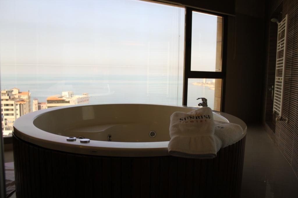 Sunrise Hotel Jounieh Exterior photo